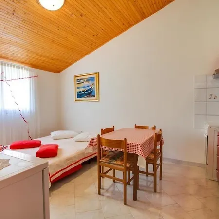 Fuer 4 Personen Ca 36 Qm In Pula, Istrien Istrische Riviera Appartamento