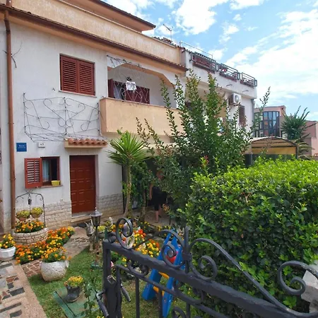 Fuer 4 Personen Ca 36 Qm In Pula, Istrien Istrische Riviera Appartamento *